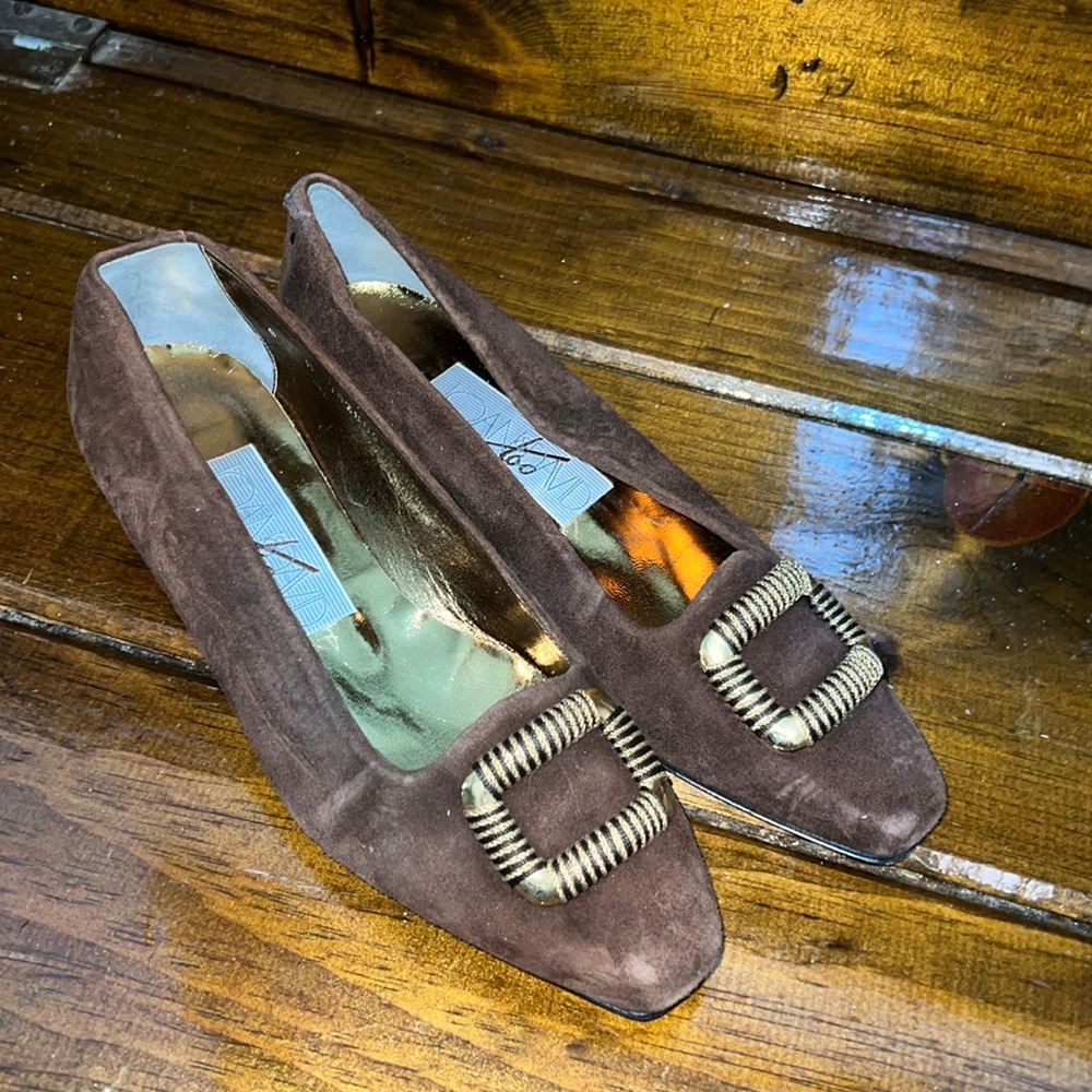 Joan & David Too Brown Suede Buckle Flats Vintage- 9
